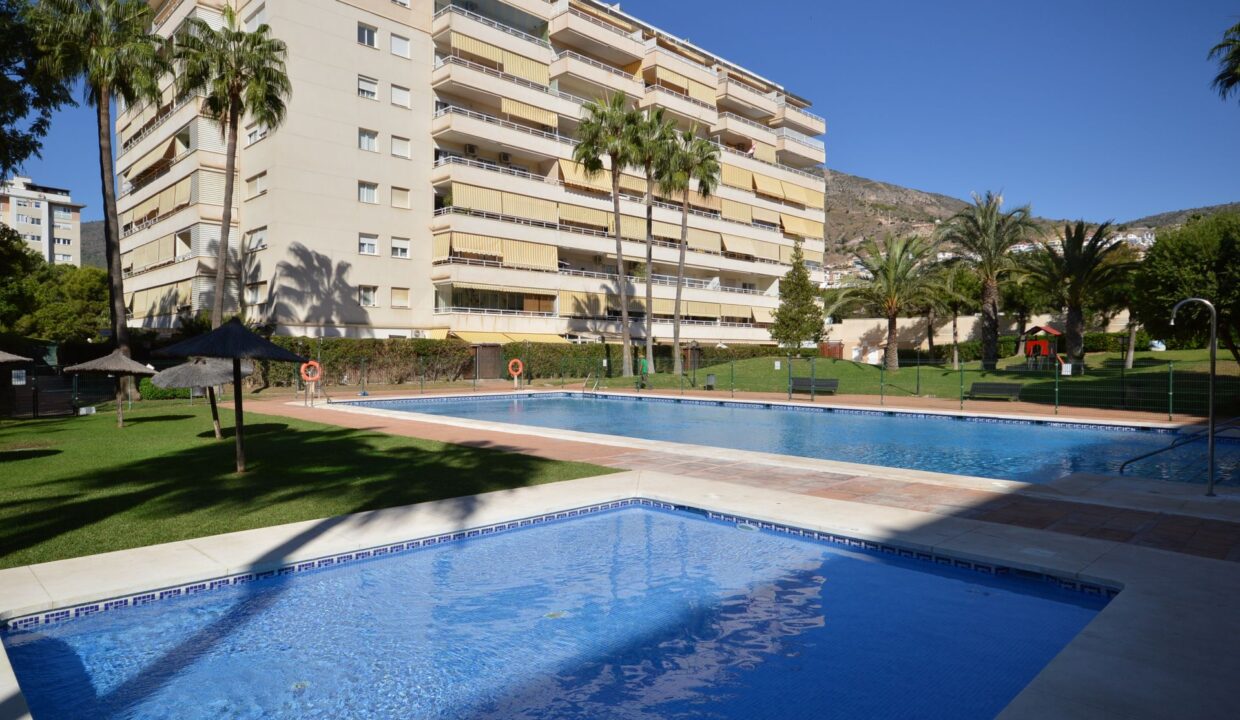 Piscina2